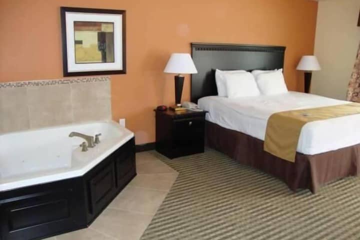 Room 12 of 35