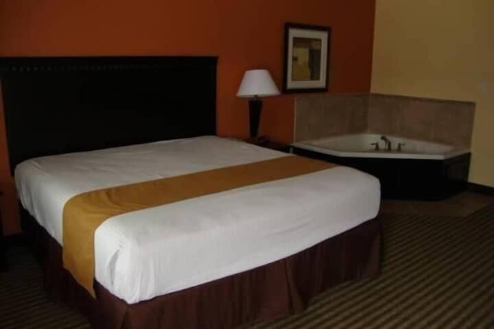 Room 15 of 35