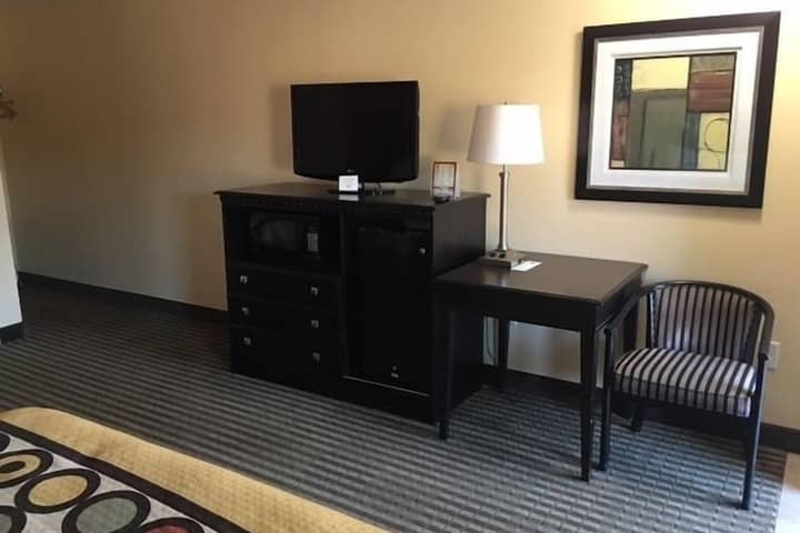 Room 6 of 35